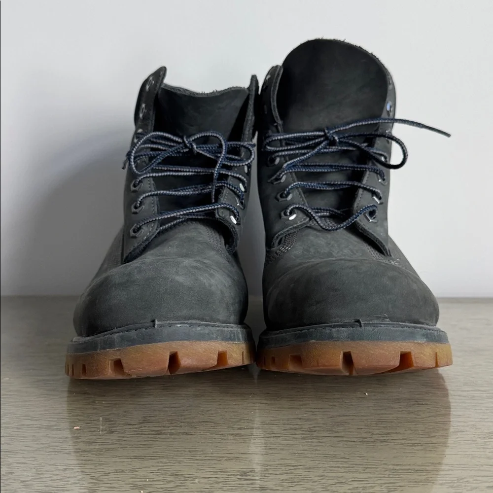 Timberland Men's Gray Boots Size 9 W